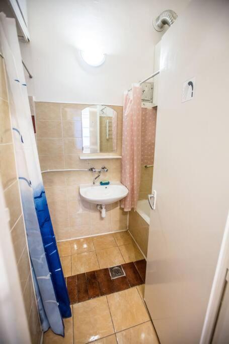 Keleti Apartment City Center Big Flat Bedroom Private Use Budapest Exterior photo